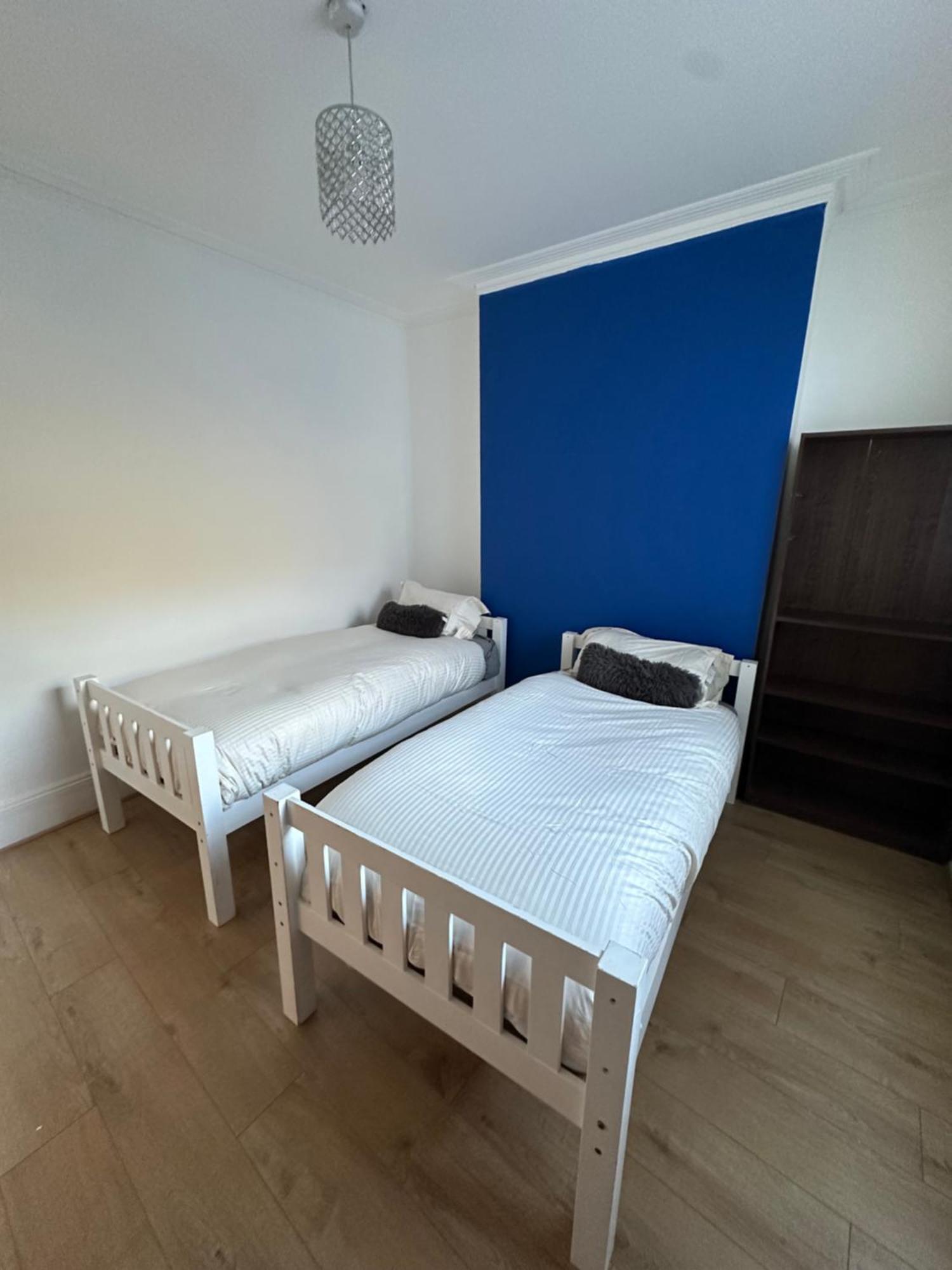 Pure Edge Beach Guest House With Sea View แฮร์นเบย์ ภายนอก รูปภาพ
